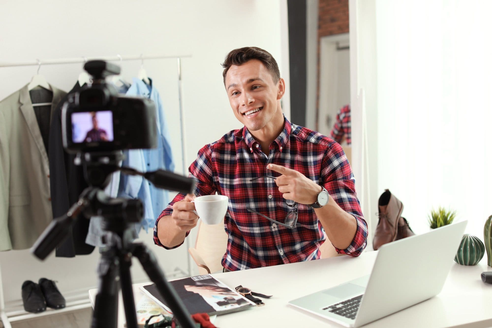 How to Use Video Testimonials on YouTube to Drive Traffic and Trust